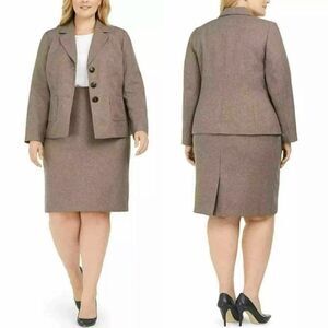 Le Suit- Petites 3-Button Slim Skirt Suit